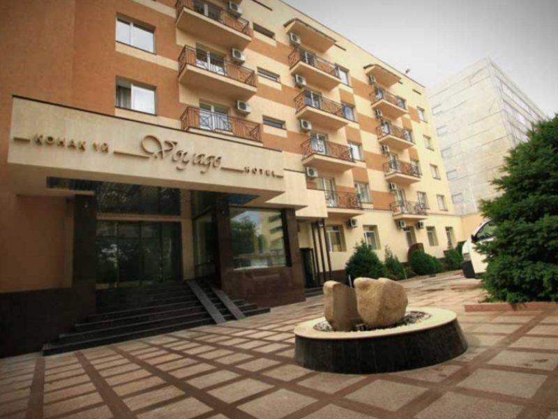 Voyage Hotel Alma-Ata Buitenkant foto