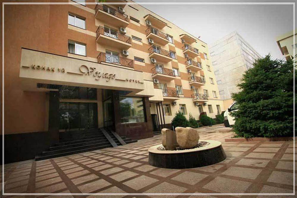 Voyage Hotel Alma-Ata Buitenkant foto